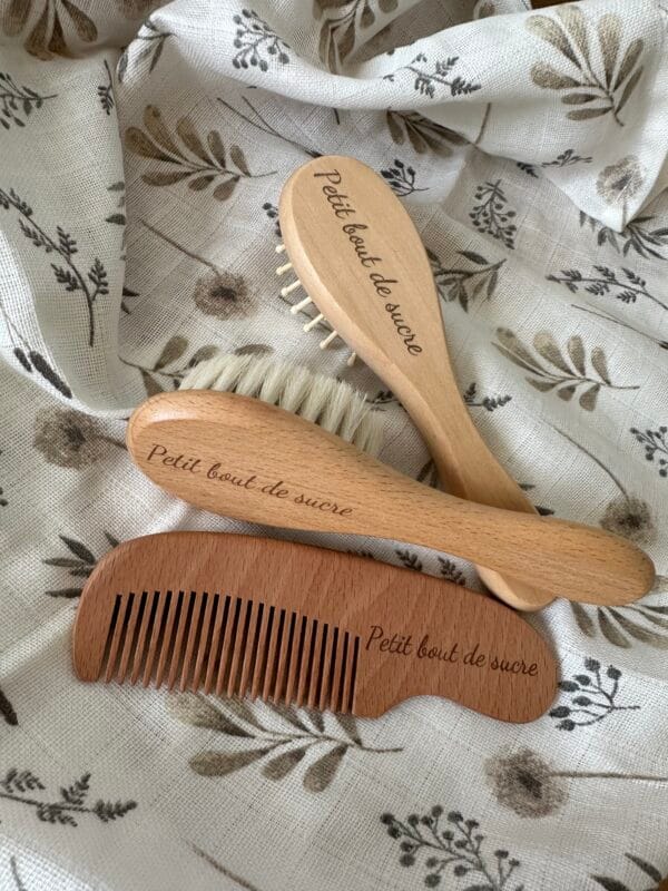 Essentiels bébé- trio de brosses et peigne